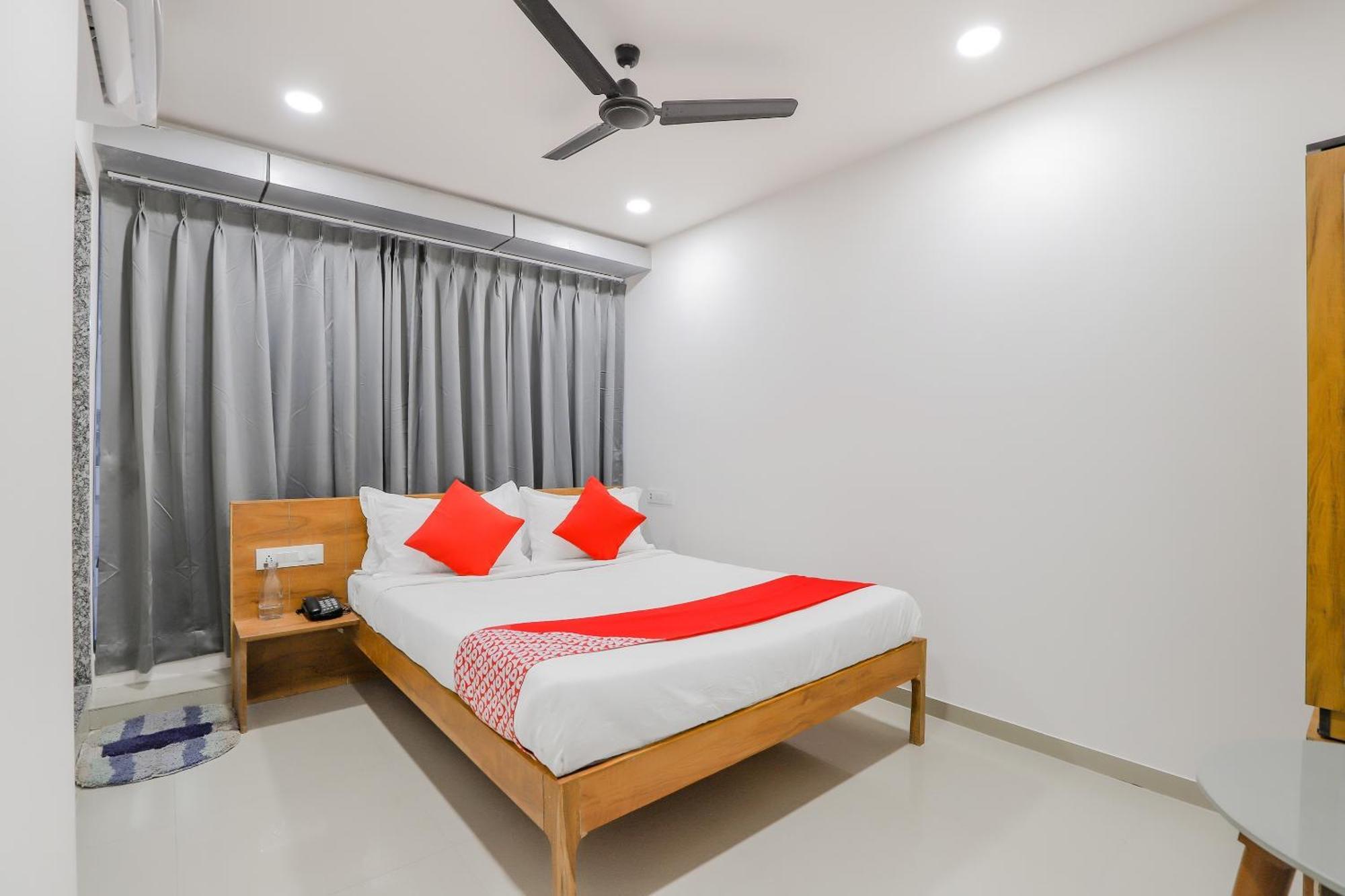 Hotel O Casa Marina Bhatha Bagian luar foto