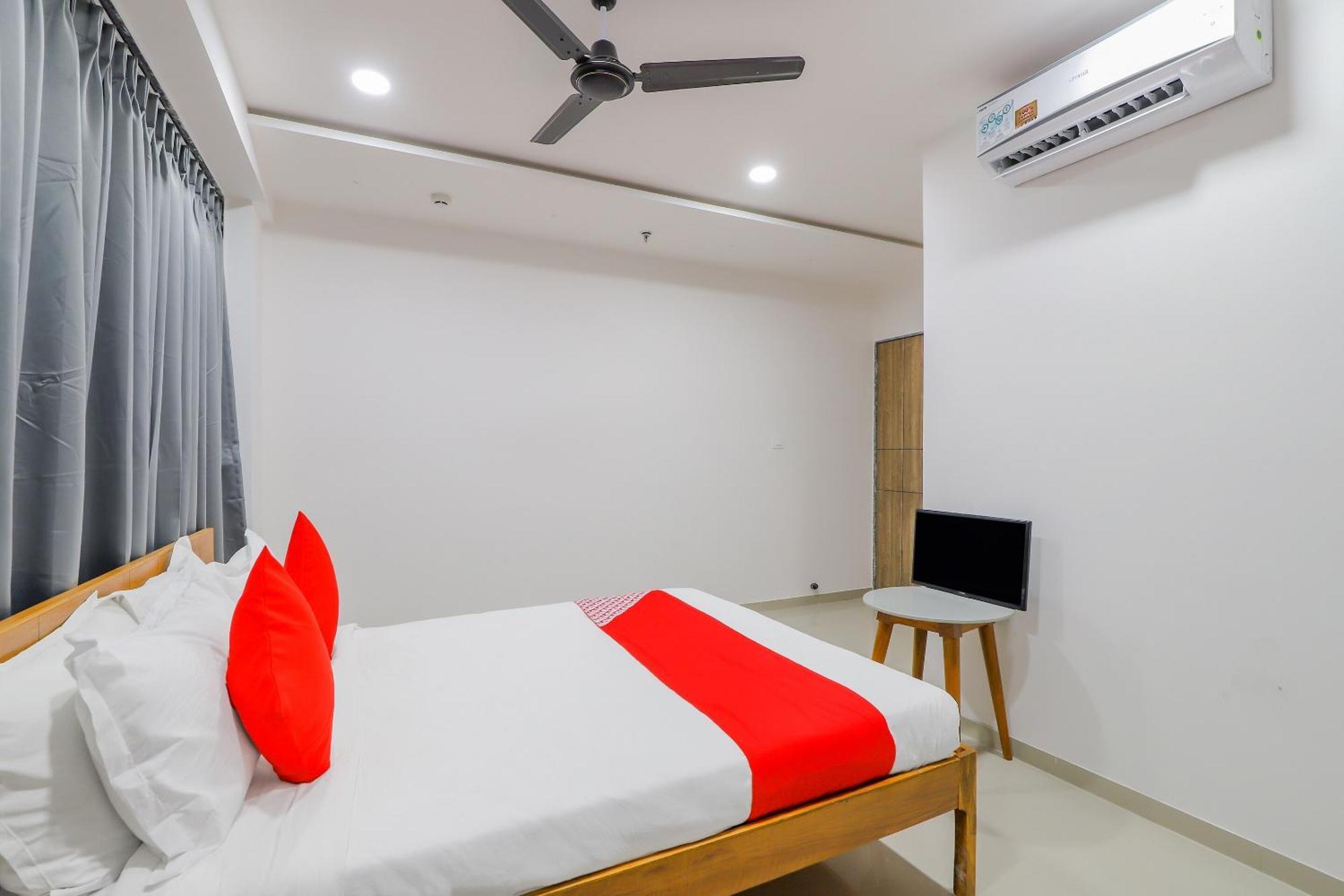 Hotel O Casa Marina Bhatha Bagian luar foto